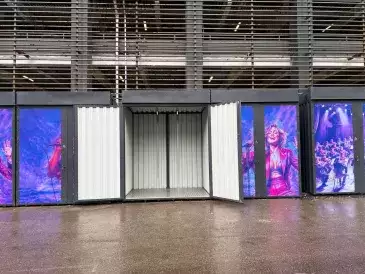 Хозблоки для оборудования в графитовом цвете с нанесением принта на территорию Арены ЦСКА, г. Москва